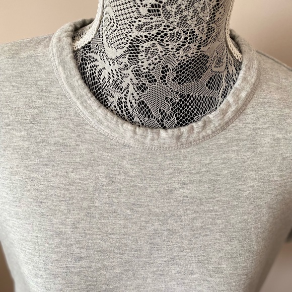 Lou & Grey Women’s Small Ombré Purple Fleece T-shirt Top - Picture 3 of 7